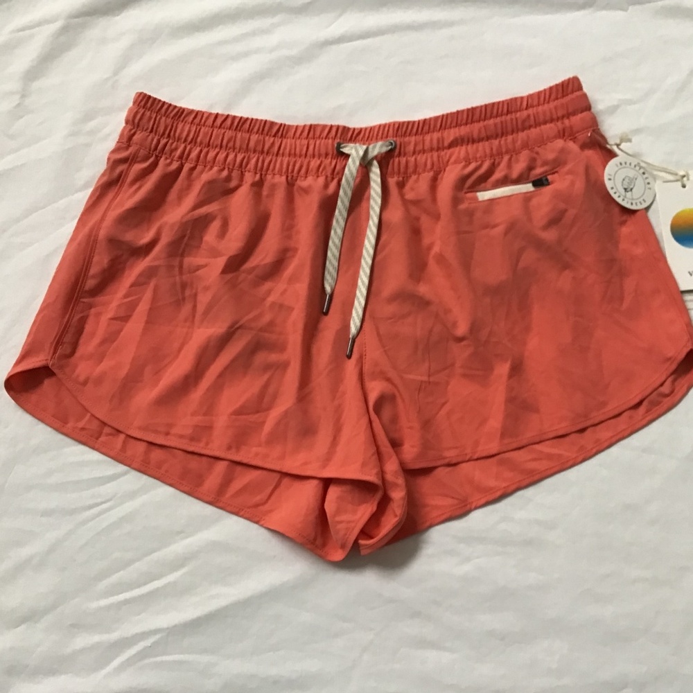 Vuori sz XL Clementine Short in Papaya NWTs